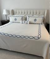 Matouk Providence Queen Coverlet  With No  . . . 