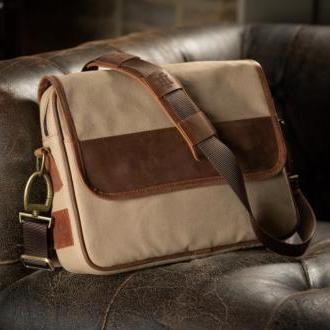Jon Hart Designs Messenger Bag  Luggage & Bags > Business Bags
