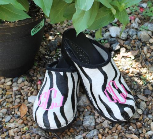 Zebra fur clogs with a hot pink diamond monogram Zebra fur clogs with a hot pink monogram NULL