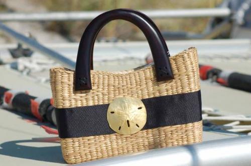 Queen Bea Small Coastal Beverly Zip Basket  Apparel & Accessories > Handbags > Tote Handbags