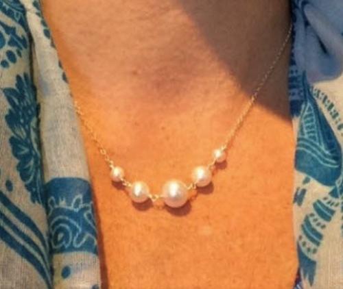 Graduated Pearl Chain Necklace  Apparel & Accessories > Jewelry > Precious Stones