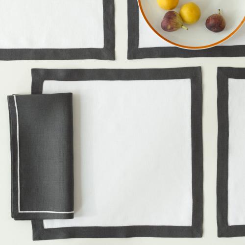 Matouk Irish Linen Square Placemats Matouk Irish Linen Square Placemats Home & Garden > Linens & Bedding > Table Linens > Placemats